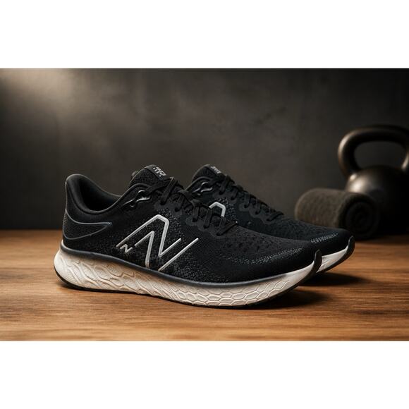 New Balance Fresh Foam X 1080 Black/White Lace-Up Running Sneakers Mens Size 16 main image 9